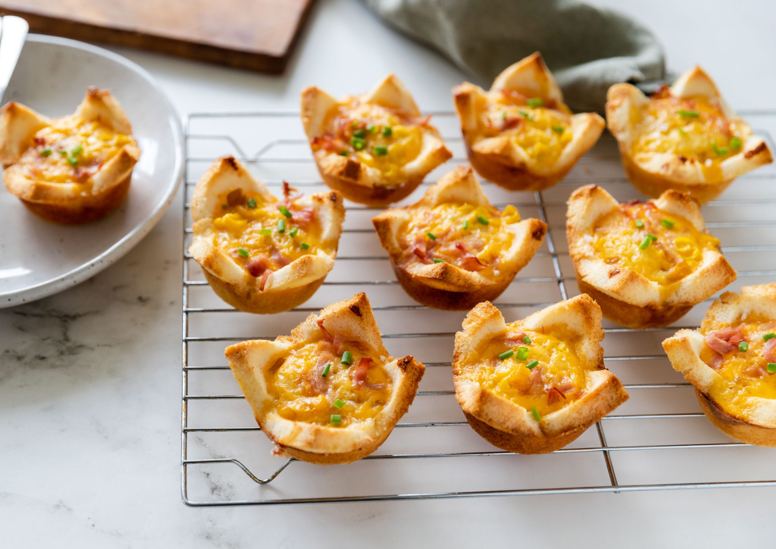 Bread Cases with Ham and Creamed Corn